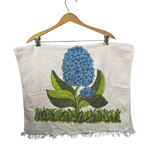 60’s Hydrangea Retro Bath Towel 38” x 22”