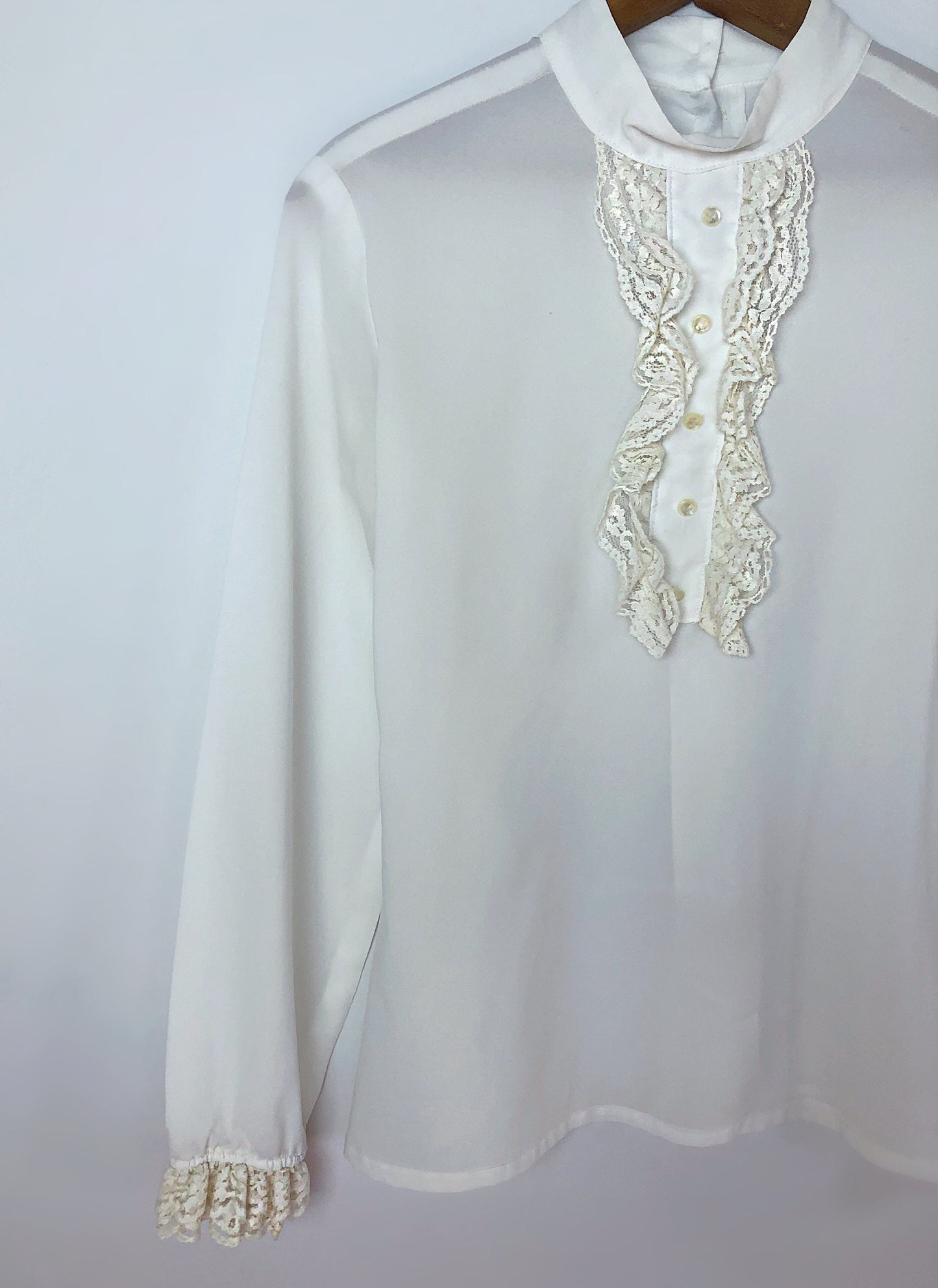50’s White Lace Delicate Silk Ruffle Button Up Blouse Size M