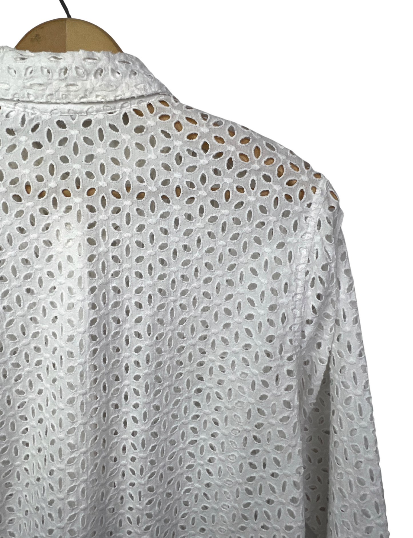 Wms 90’s White Eyelet 100% Cotton Buttonup