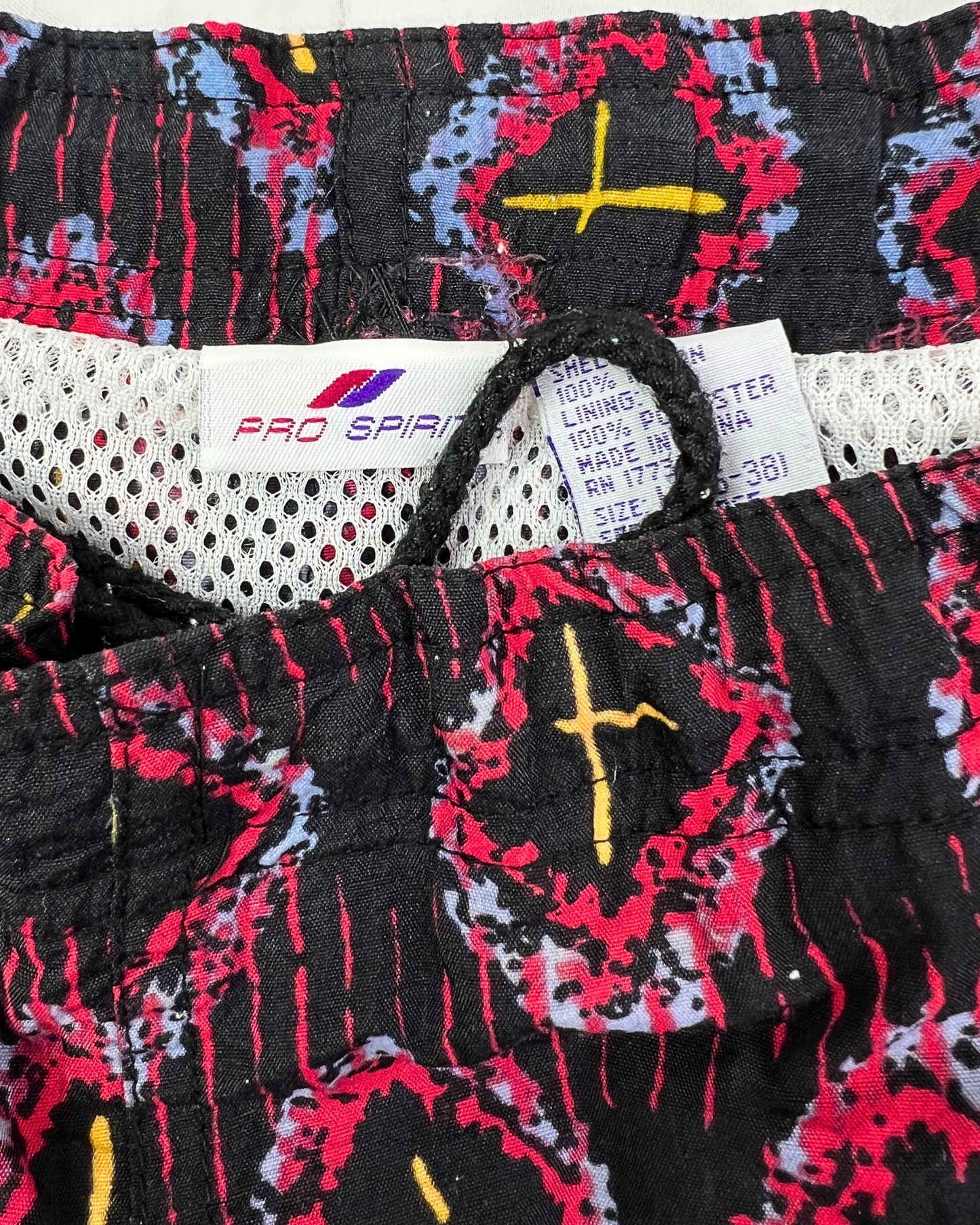 90’s Colorful 5” Swim Shorts Size XL