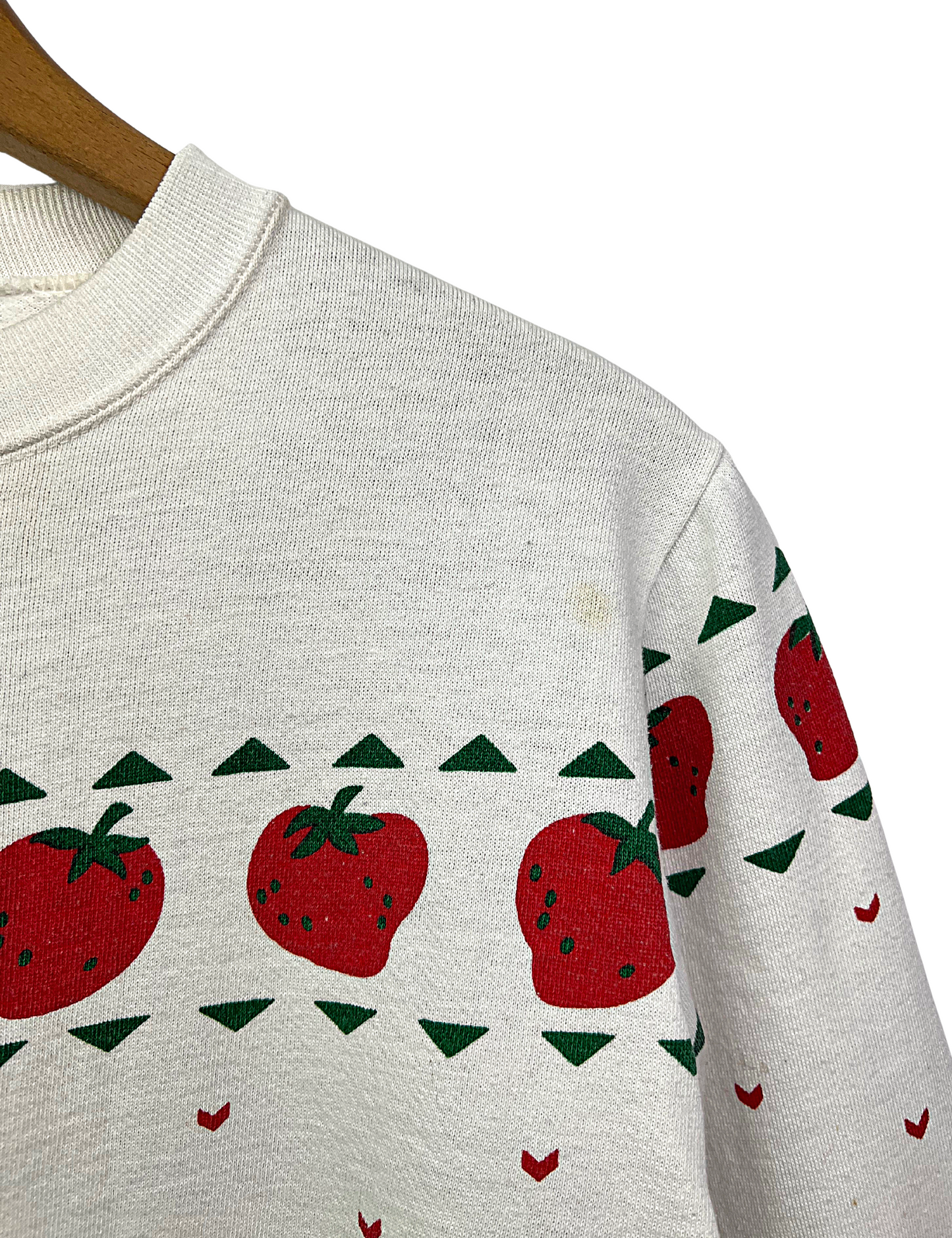 80’s Strawberry Cute Heart Pullover