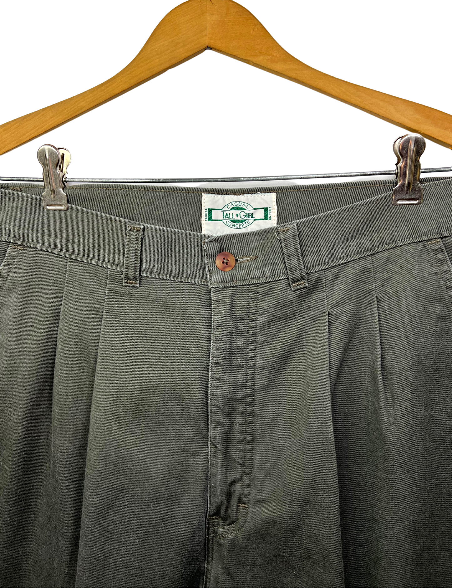 90’s Casual Tall Girl Concepts Olive Drab 9” Pleated Shorts Sz 12