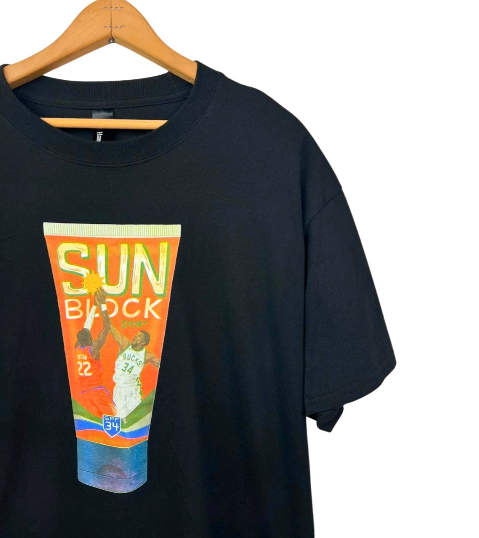 Giannis Antetokounmpo Milwaukee Bucks Freak Protection T-shirt Size Large