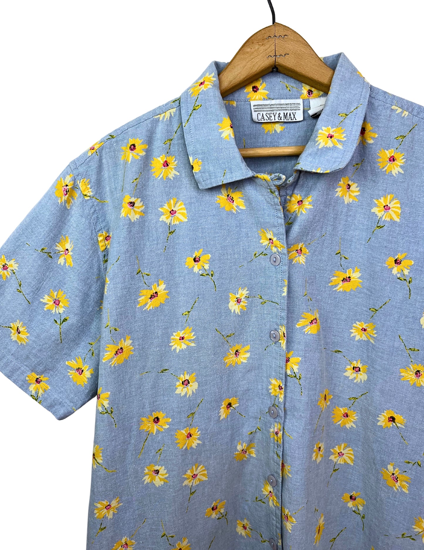 90's Sunny Sunflower Chambray Buttondown