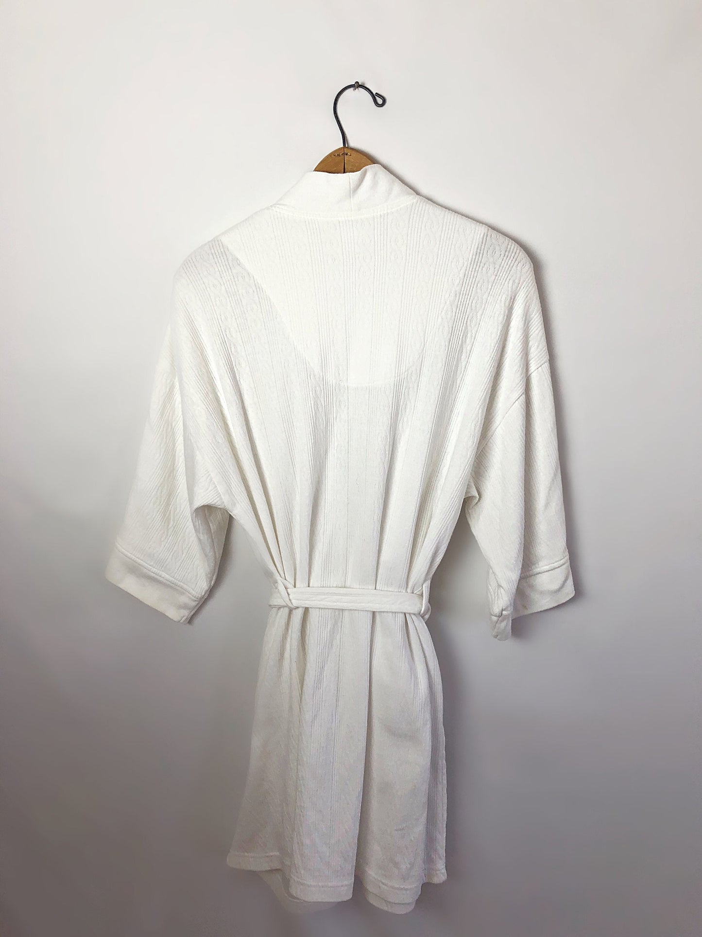 Vintage 90’s Laura Ashley White Spa Short Robe with Pockets Wms Size Small