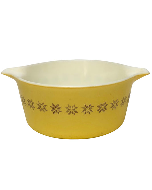 60’s Pyrex Town & Country Cross Stitch Yellow Snowflake Star Pattern 2 Quart Casserole Dish