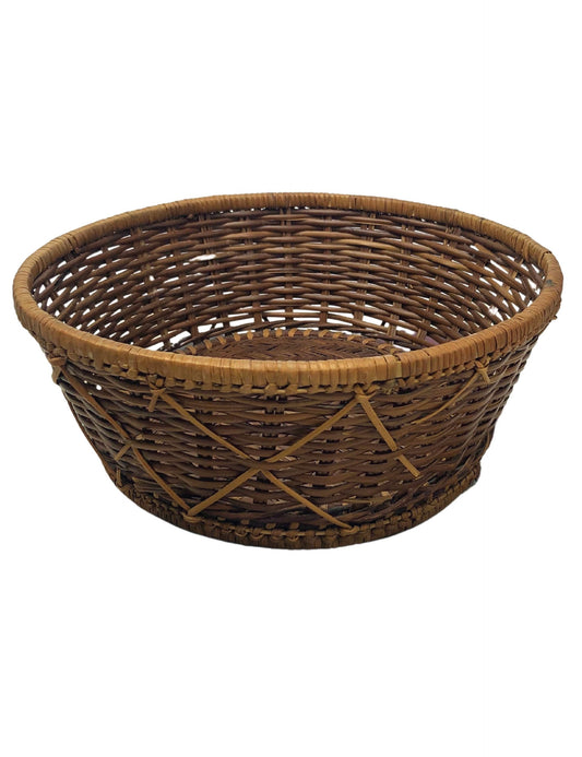 Vintage 80’s Woven Wall Catchall Basket 9” W x 9” H x 3” D