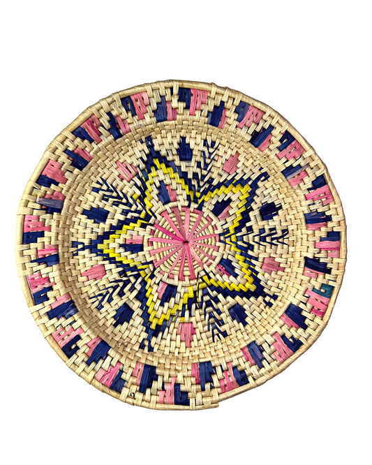 Vintage Woven Boho Aztec Navajo Rattan Wall Basket Decor 18” x 17”