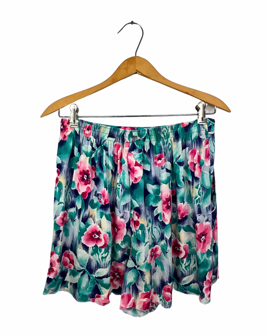 90’s Summer FLORAL Flowy Jaclyn Smith High Waist 100% Rayon 4 inch Shorts with Pockets Size Small
